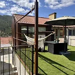 Casa Do Bairro Da Veiga