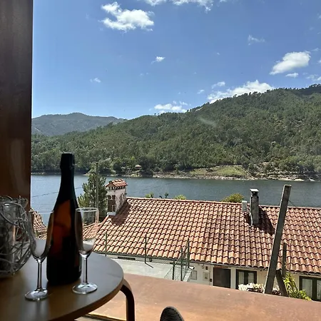 Casa Do Bairro Da Veiga