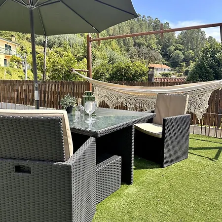 Casa Do Bairro Da Veiga Horská chata *