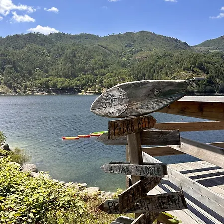 Casa Do Bairro Da Veiga Шале *