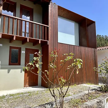 Casa Do Bairro Da Veiga Pereiro (Braga)