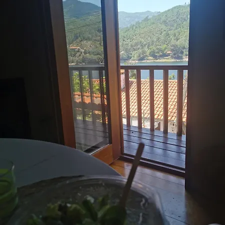 샬레 Casa Do Bairro Da Veiga *
