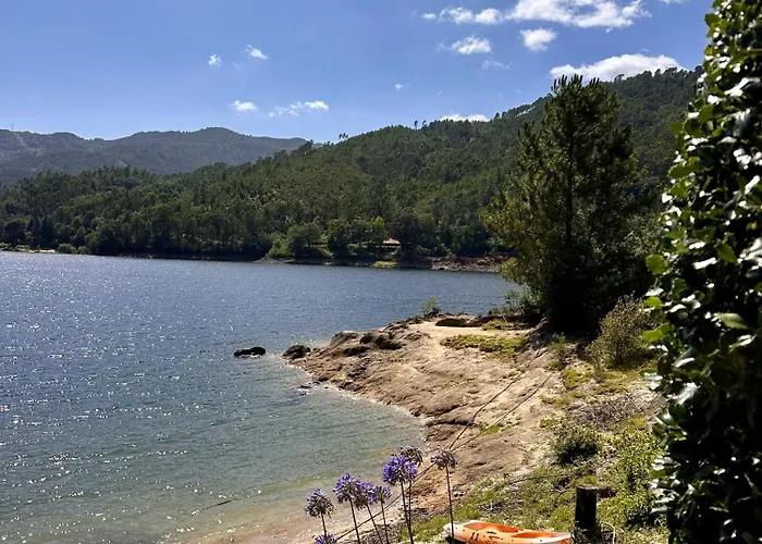 Casa Do Bairro Da Veiga